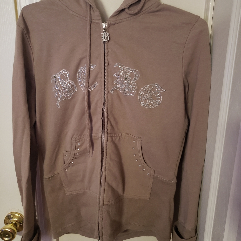 Zip up sweatershirt